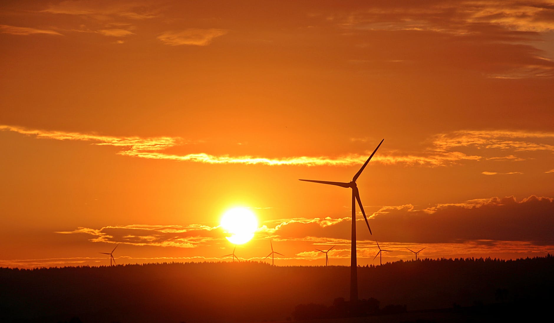 Fujitsu Fast-Tracks Net Zero Emissions Goal for Entire Supply Chain by 2040